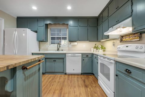 Tiny photo for 751 Violet Street, Tallahassee, FL 32308 (MLS # 394753)