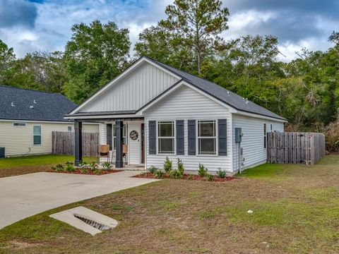 A home in Sopchoppy