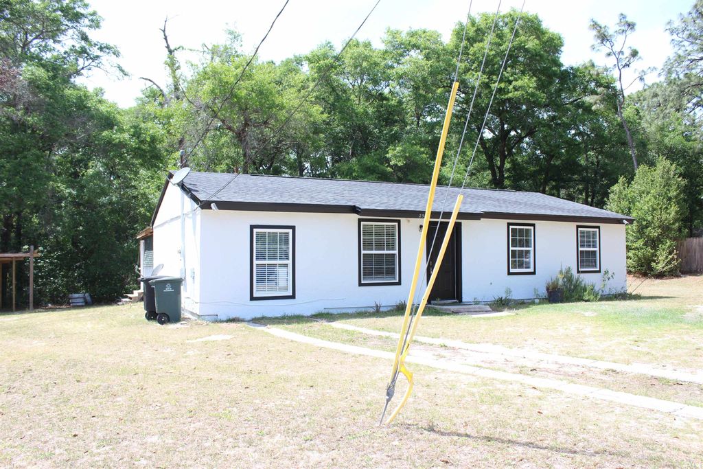 Photo of 258 White Oak Drive, Tallahassee, FL 32305 (MLS # 398542)