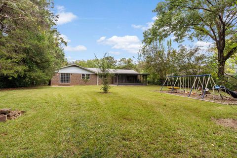 Tiny photo for 5003 Vernon Road, Tallahassee, FL 32317 (MLS # 391577)