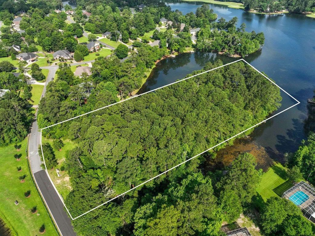 Photo of 8875 Glen Abby Drive, Tallahassee, FL 32312 (MLS # 395658)