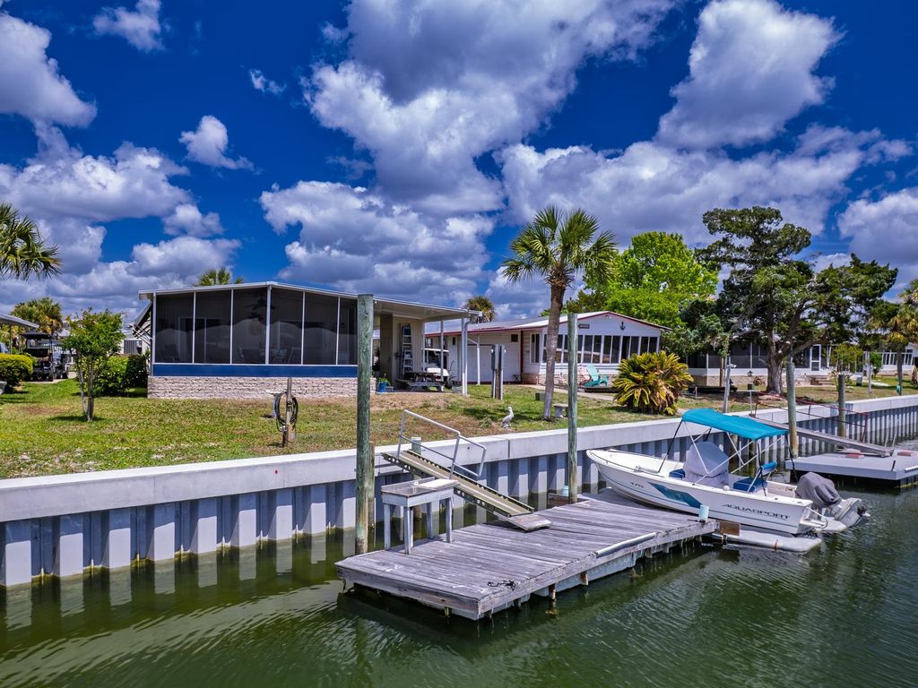 Photo of 41 CONNIE Drive, Crawfordville, FL 32327 (MLS # 399001)