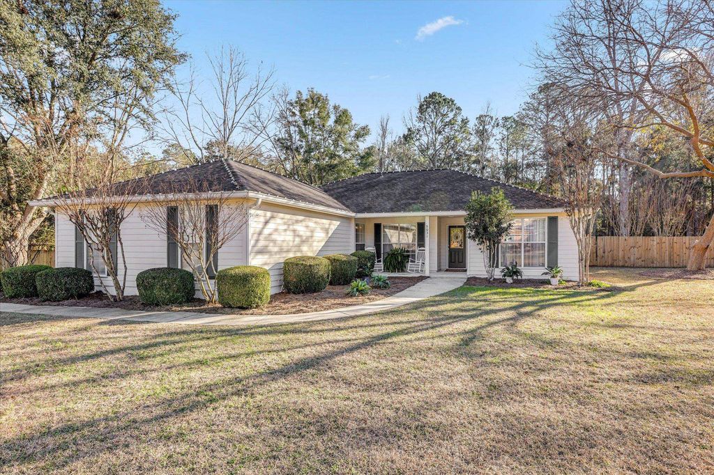 Photo of 9031 Foxwood Drive, Tallahassee, FL 32309 (MLS # 395092)