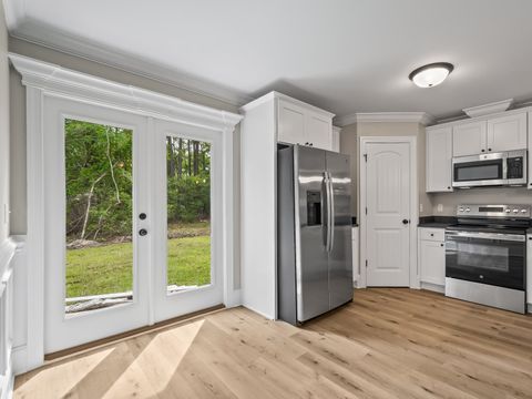 Tiny photo for 1661 DR MLK JR MEMORIAL Road, Crawfordville, FL 32327 (MLS # 394493)