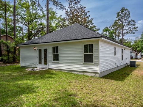 Tiny photo for 1661 DR MLK JR MEMORIAL Road, Crawfordville, FL 32327 (MLS # 394493)