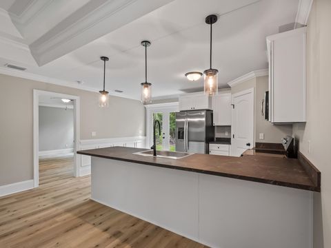 Tiny photo for 1661 DR MLK JR MEMORIAL Road, Crawfordville, FL 32327 (MLS # 394493)