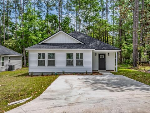 Tiny photo for 1661 DR MLK JR MEMORIAL Road, Crawfordville, FL 32327 (MLS # 394493)