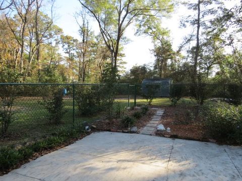 A home in Crawfordville