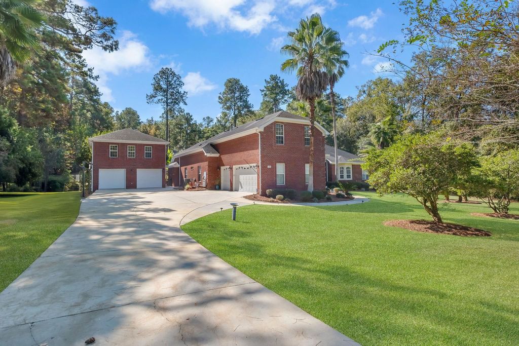 Photo of 9519 Starhawk Drive, Tallahassee, FL 32309 (MLS # 392487)