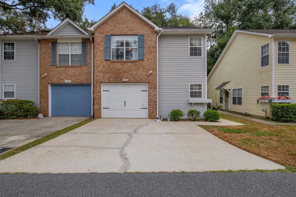 Photo of 3128 W Camelliawood Circle, Tallahassee, FL 32301 (MLS # 392113)