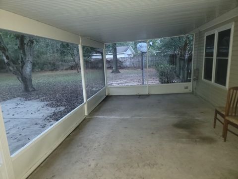 A home in Crawfordville