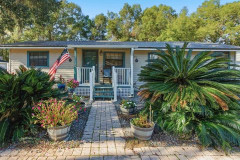 Tiny photo for 1996 Lake Point Lane, Tallahassee, FL 32310 (MLS # 394116)