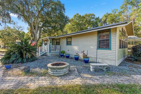 Tiny photo for 1996 Lake Point Lane, Tallahassee, FL 32310 (MLS # 394116)