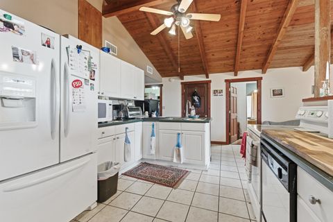 Tiny photo for 1996 Lake Point Lane, Tallahassee, FL 32310 (MLS # 394116)