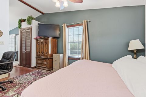 Tiny photo for 1996 Lake Point Lane, Tallahassee, FL 32310 (MLS # 394116)