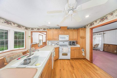 Tiny photo for 49 WILL WHITE Road, Quincy, FL 32351 (MLS # 399367)
