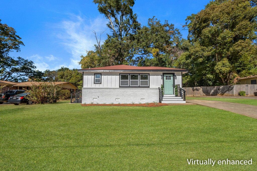 Photo of 1410 Coleman Street, Tallahassee, FL 32310 (MLS # 394951)