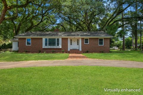 Tiny photo for 2007 Lee Avenue, Tallahassee, FL 32308 (MLS # 402412)