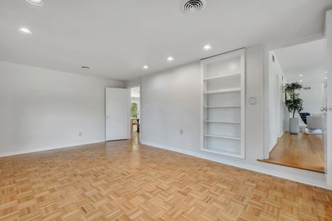 Tiny photo for 2007 Lee Avenue, Tallahassee, FL 32308 (MLS # 402412)