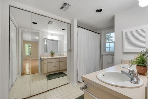 Tiny photo for 2007 Lee Avenue, Tallahassee, FL 32308 (MLS # 402412)