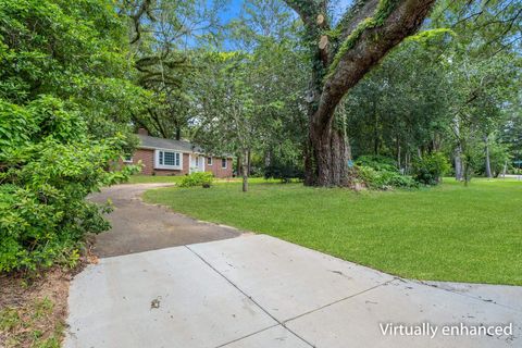 Tiny photo for 2007 Lee Avenue, Tallahassee, FL 32308 (MLS # 402412)
