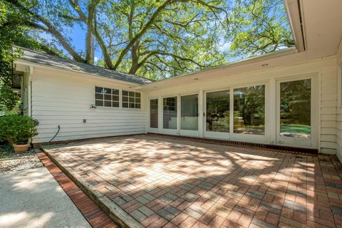 Tiny photo for 2007 Lee Avenue, Tallahassee, FL 32308 (MLS # 402412)