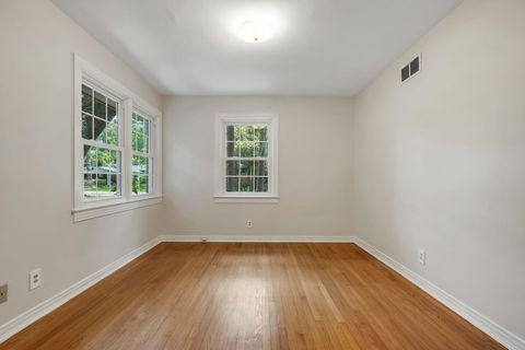 Tiny photo for 2007 Lee Avenue, Tallahassee, FL 32308 (MLS # 402412)