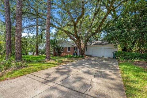 Tiny photo for 2007 Lee Avenue, Tallahassee, FL 32308 (MLS # 402412)