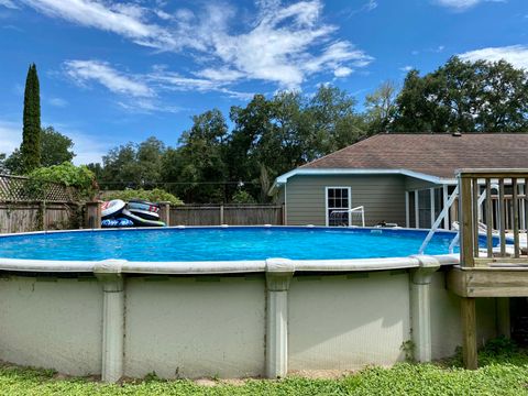 A home in Crawfordville