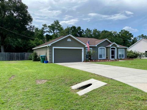 A home in Crawfordville