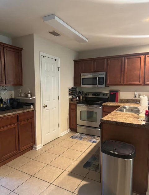 Tiny photo for 600 N MARTIN LUTHER KING JR Boulevard, Tallahassee, FL 32301 (MLS # 400705)