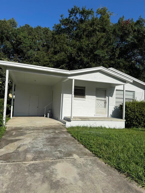 Tiny photo for 1204 Clay Street, Tallahassee, FL 32304 (MLS # 402852)
