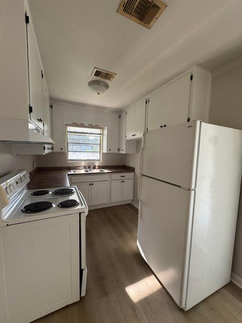 Tiny photo for 1204 Clay Street, Tallahassee, FL 32304 (MLS # 402852)