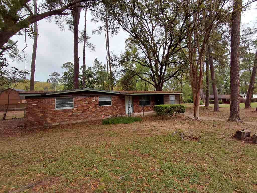 Photo of 2412 Almond Drive, Tallahassee, FL 32303 (MLS # 402585)