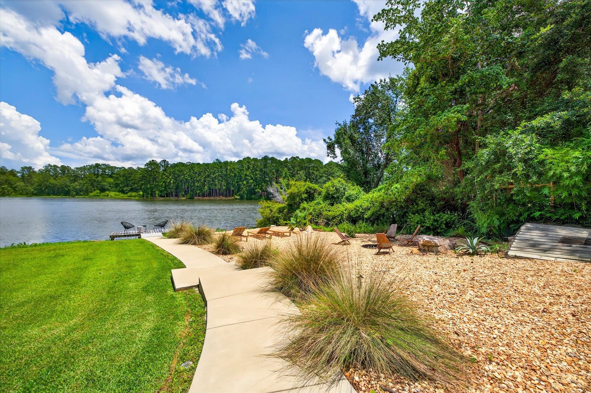 Photo 1 of 70 — 7805 Thornhill Lane, Tallahassee, FL 32312