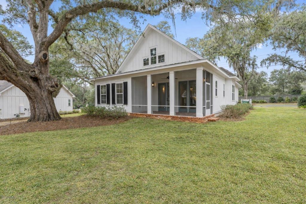 Photo of 4211 Oak Run Lane, Tallahassee, FL 32317 (MLS # 395858)