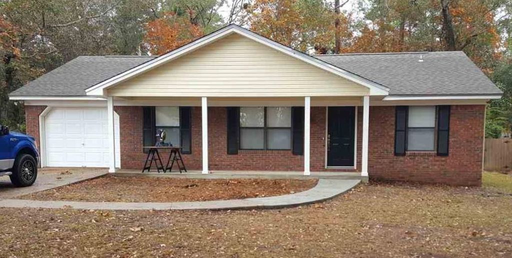 Photo of 1700 Greenridge Trail, Tallahassee, FL 32312 (MLS # 395507)