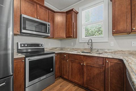 Tiny photo for 1112 Morningside Court, Tallahassee, FL 32301 (MLS # 401676)