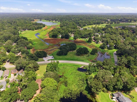 Tiny photo for 4411 Stratfordshire Court, Tallahassee, FL 32309 (MLS # 402838)