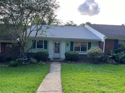 Photo of 960 Marys Drive #BLDG B, Tallahassee, FL 32308 (MLS # 401214)