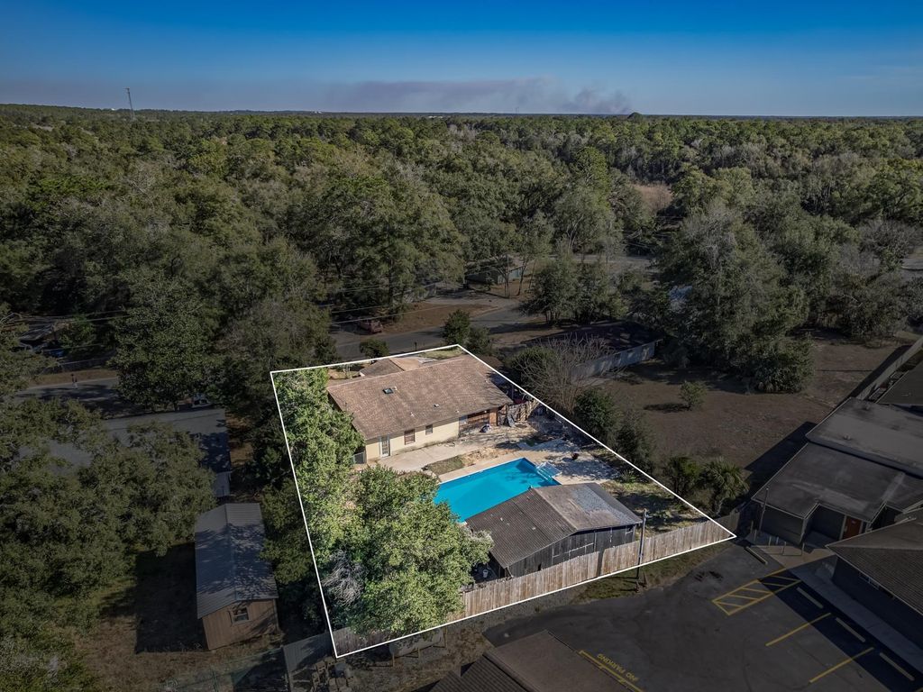 Photo of 3620 S LAKEWOOD Drive, Tallahassee, FL 32305 (MLS # 395103)