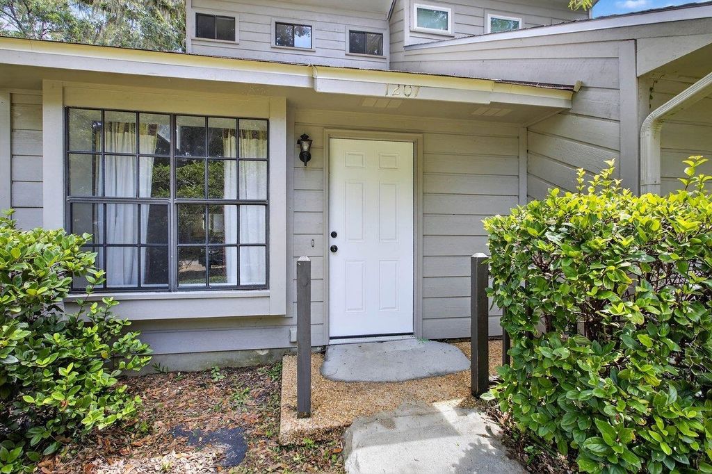 Photo of 1207 Brafforton Drive #A, Tallahassee, FL 32311 (MLS # 387615)