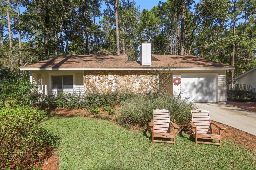 Photo of 2349 Tuscavilla Road, Tallahassee, FL 32312 (MLS # 392118)