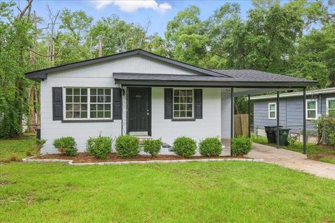 Tiny photo for 2034 Hillsborough Street, Tallahassee, FL 32310 (MLS # 387633)