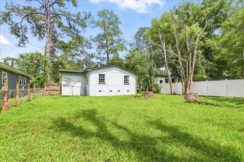 Tiny photo for 2034 Hillsborough Street, Tallahassee, FL 32310 (MLS # 387633)