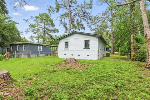 Tiny photo for 2034 Hillsborough Street, Tallahassee, FL 32310 (MLS # 387633)