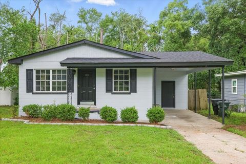 Photo of 2034 Hillsborough Street, Tallahassee, FL 32310 (MLS # 387633)