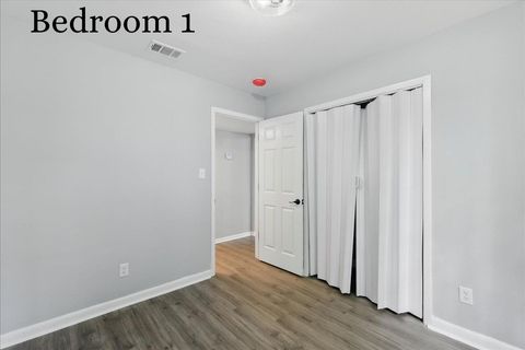 Tiny photo for 2034 Hillsborough Street, Tallahassee, FL 32310 (MLS # 387633)