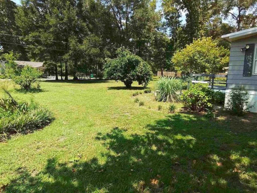 Photo of 7 Dispennette Drive, Crawfordville, FL 32327 (MLS # 391591)