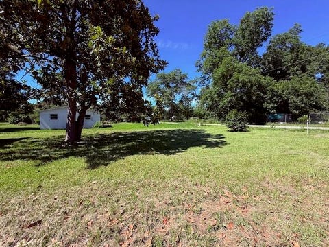 Tiny photo for 27 Mead Street, Greensboro, FL 32330 (MLS # 401855)